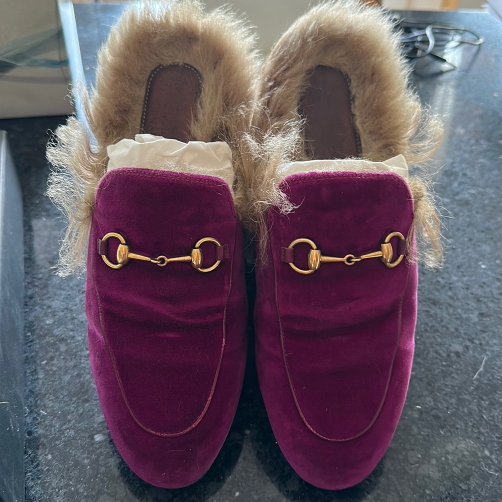 Gucci Women’s Princetown Horsebit Fur Loafers Size 40